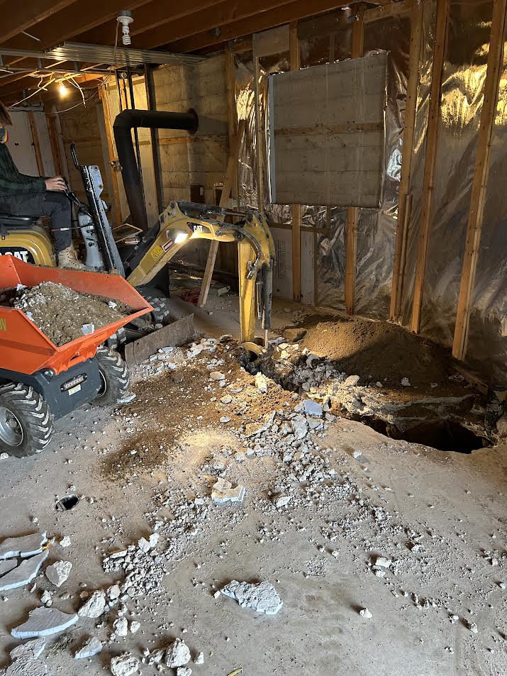 Excavation intérieure pour plomberie par MG.CO Entretien